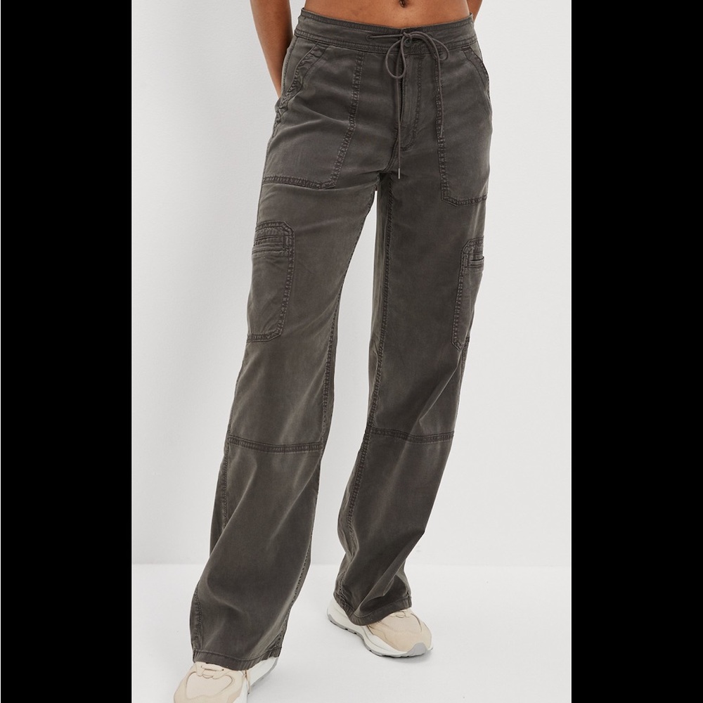 American Eagle dreamy drape stretch super high waisted wide leg pant 0 Short